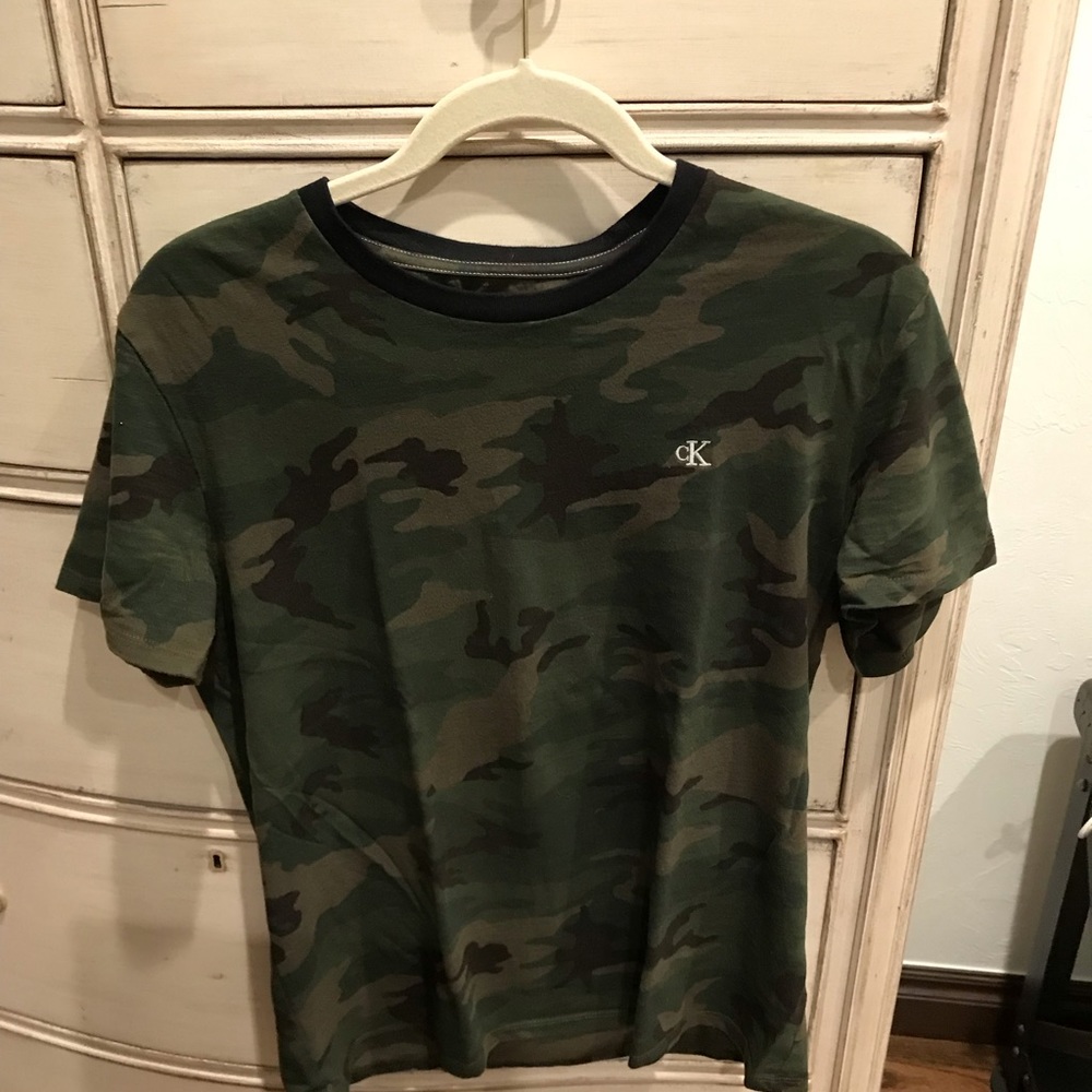 Calvin Klein camouflage tee